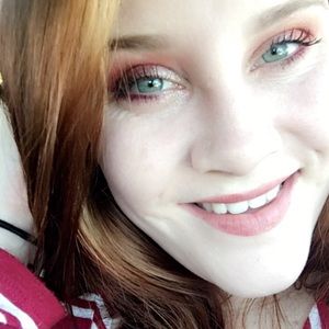 Meet your Posher, Nichole